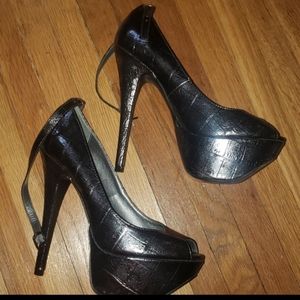 Ladies platforms (stilettos) size7 metallic pewter